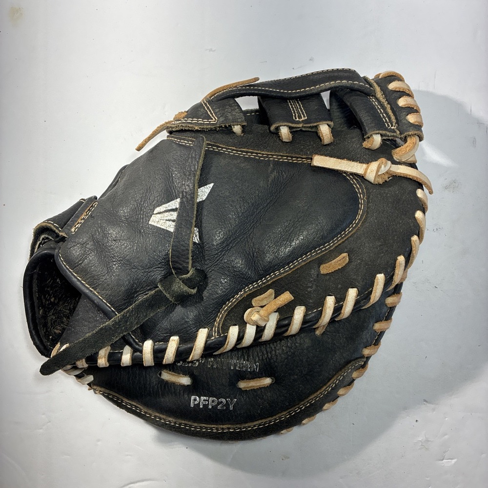 Easton Prowess Softball Glove RHT Right PFP2Y Fastpitch Catcher's Mitt 32.5"